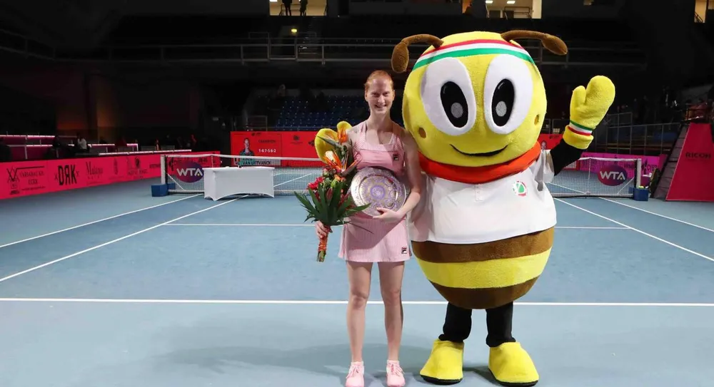 Miami Open: Barty là tay vợt thứ 14 đăng quang ở WTA Tour mùa này ảnh 11