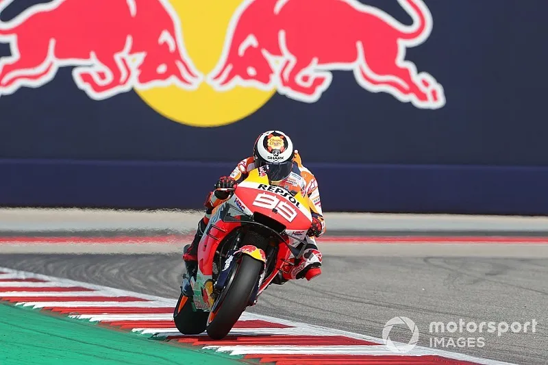 Đua xe mô tô: Marquez đo đường, Honda đại bại, Rins giành chiến thắng đầu tay ảnh 3