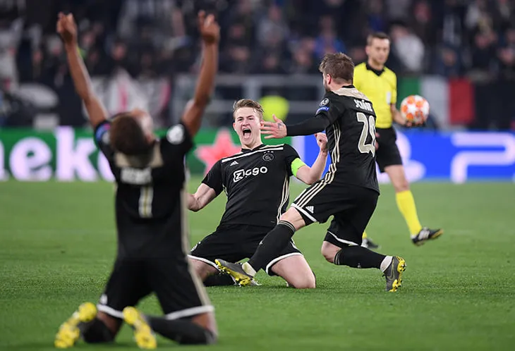 Không thể không yêu vũ điệu Ajax trẻ trung và lãng mạn ảnh 4