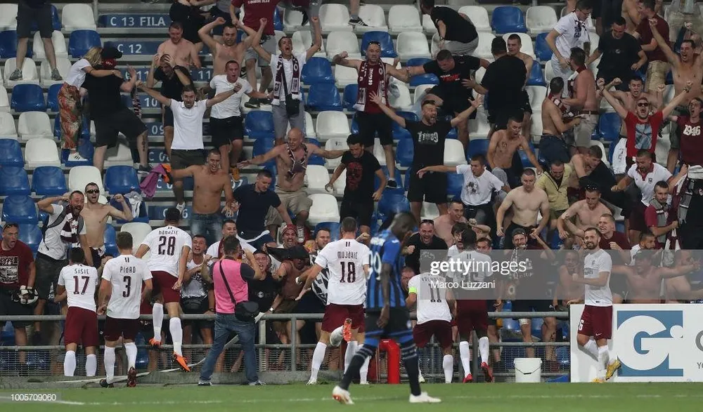 CLB châu Âu của ông chủ Việt Nam và PVF: CĐV cuồng nhiệt và đốt pháo sáng hơn cả CĐV Hải Phòng ảnh 4