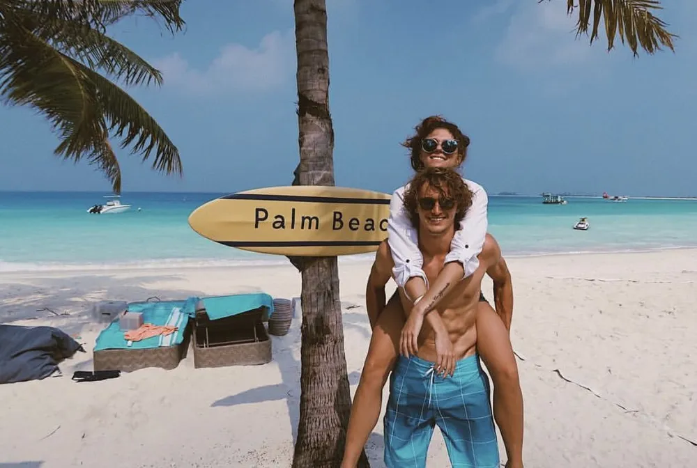 Vấn đề của Alexander Zverev: Cha nằm viện, chia tay bạn gái, tranh chấp pháp lý với đại diện cũ ảnh 1