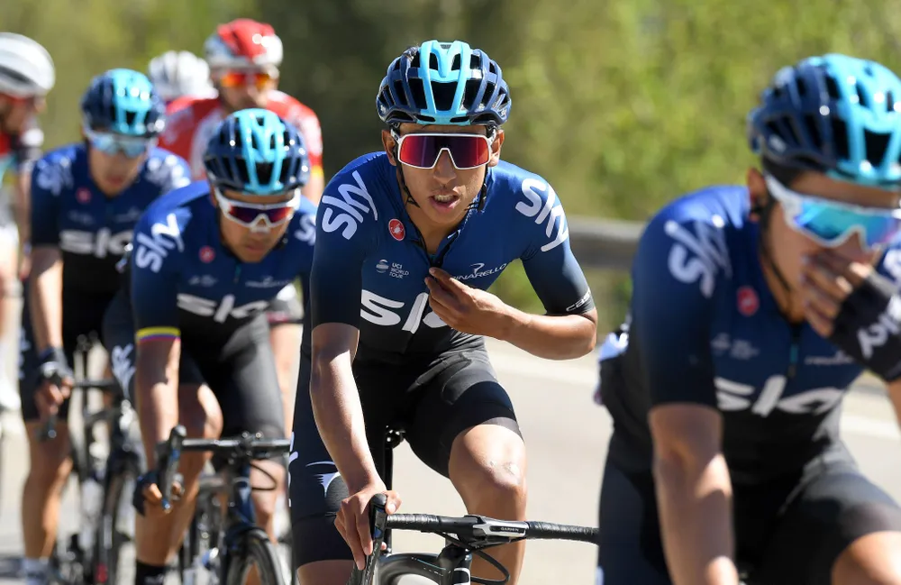 Egan Bernal vừa bị gãy xương đòn