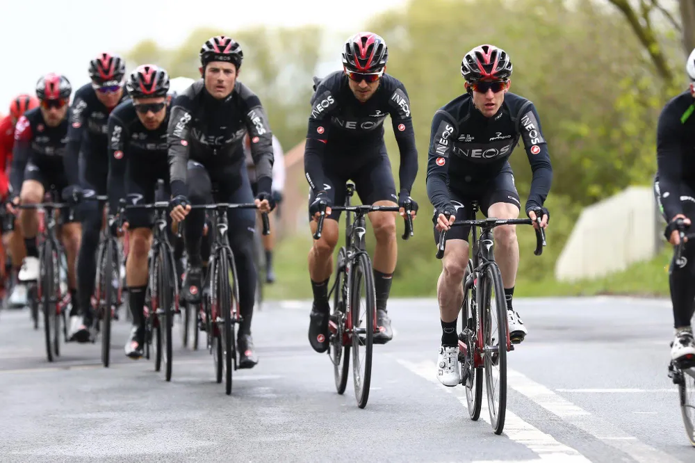 Xe đạp: Bernal bị gãy xương đòn – cú giáng mạnh cho tham vọng của Ineos tại Giro ảnh 2