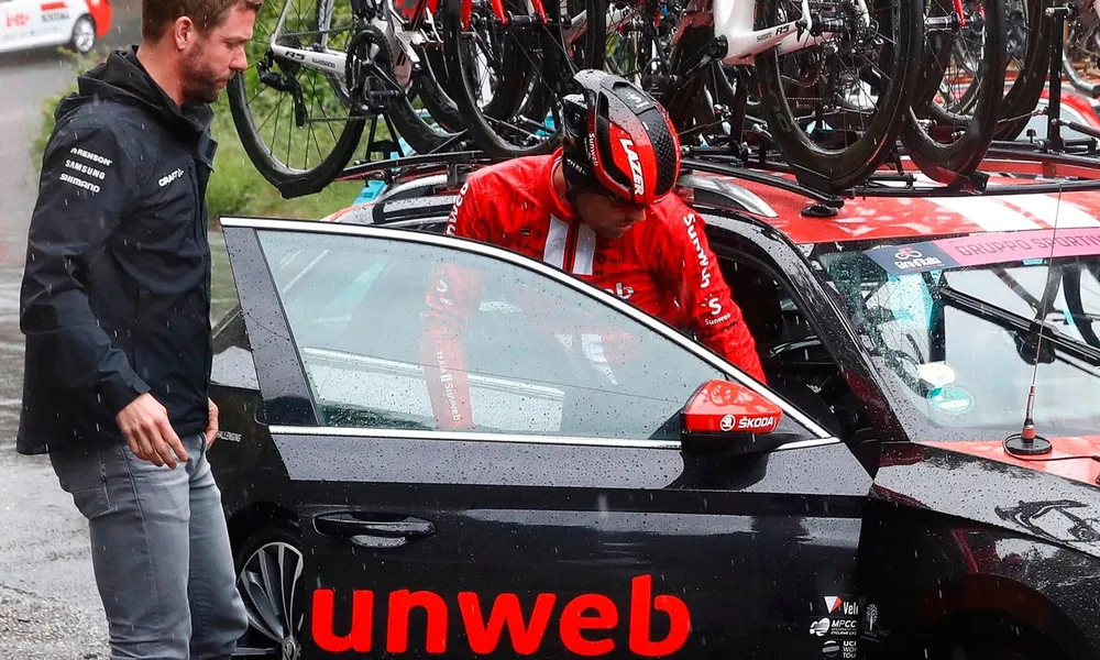 Giro d’Italia: Trên đường mưa, Ackermann giành chiến thắng thứ 2, củng cố vị thế Áo tím ảnh 2