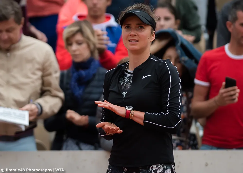 Roland Garros: Nụ cười của mỹ nhân Ukraine sau khi thắng tay vợt 7 lần vô địch Grand Slam ảnh 2