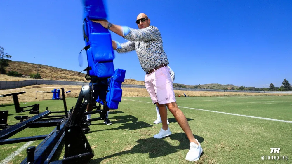 Quyền Anh: Không tranh danh hiệu với Schwarz cuối tuần này, Fury “giận dữ” vẫn có thể có đai WBO ảnh 4