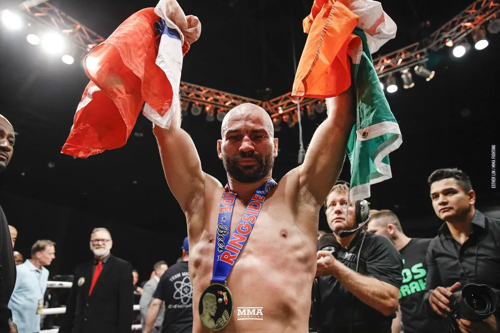 Đấu quyền không găng: Thắng Malignaggi trong “trận đấu hận thù”, Lobov phất cao cờ Nga trên đất Mỹ ảnh 6