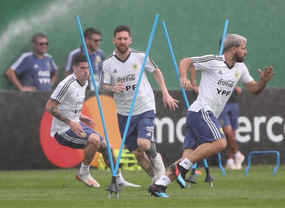 Argentina – Venezuela: HLV Scaloni tự tin, Martinez muốn được ra sân ảnh 1