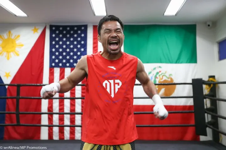 Manny Pacquiao dốc sức tập luyện