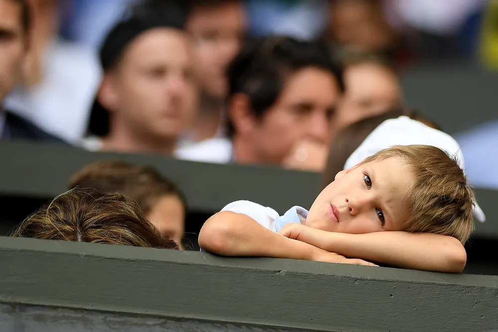 Wimbledon: Federer thắng trận thứ 99 chỉ sau 74 phút, Berrettini muốn trả anh tiền “dạy thêm“ ảnh 7