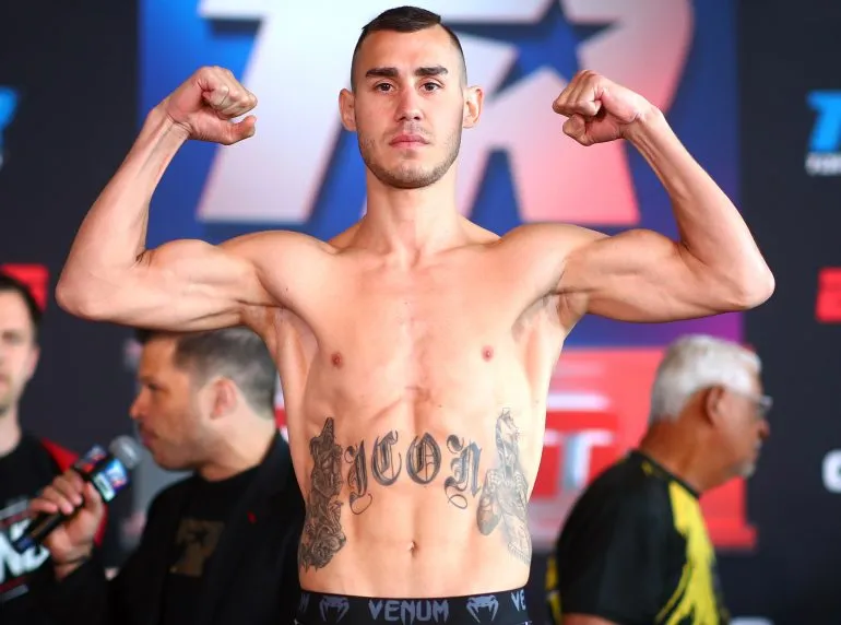 Maxim Dadashev mãi mãi là nhà vô địch trong trái tim người hâm mộ