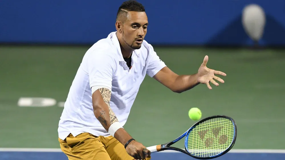 Mang giày cho Tsitsipas, Kyrgios tiễn đối thủ khỏi bán kết Citi Open ảnh 2