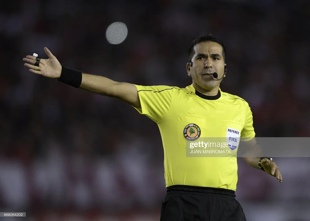 Trọng tài FIFA Raul Orozco