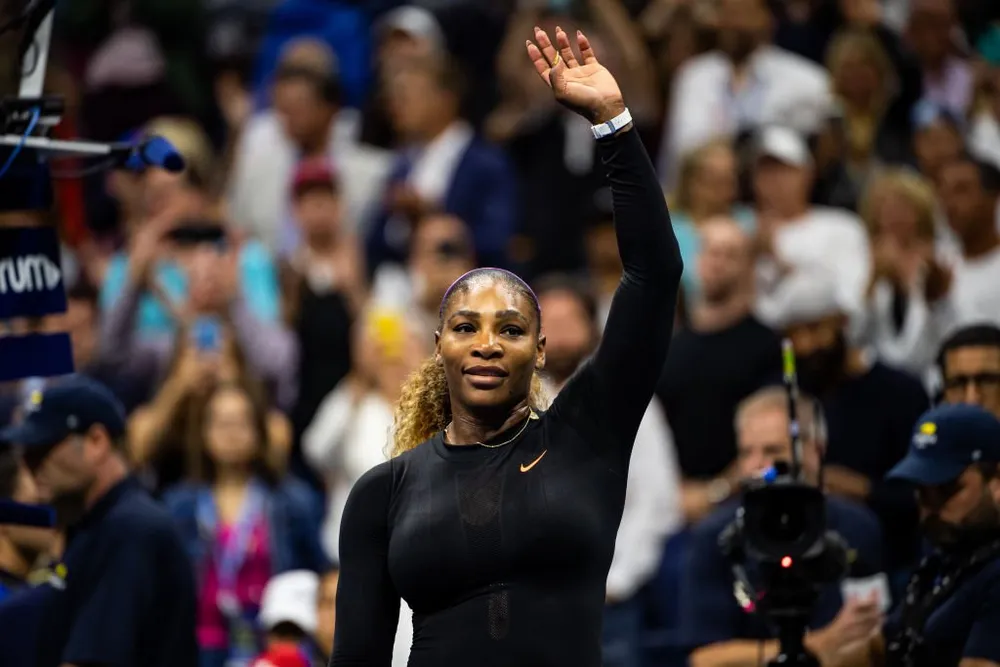 US Open: Sharapova thua sấp mặt Serena, Federer thắng chật vật ảnh 1