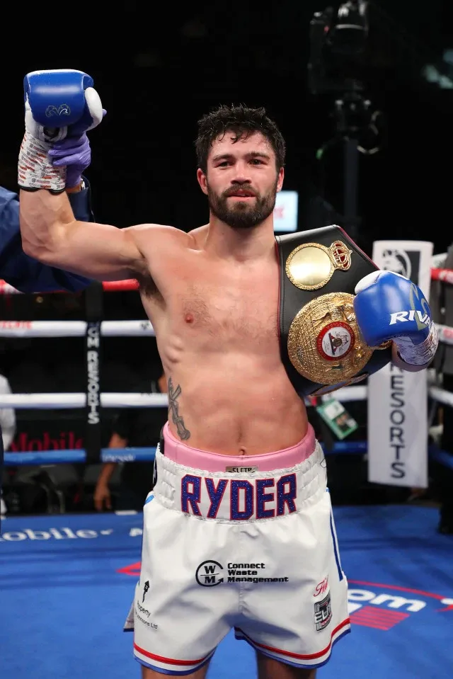 Quyền Anh: Làng quyền Anh quốc thua đau đớn các quyền thủ Liên Xô cũ ảnh 1