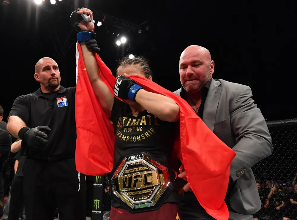 UFC: Đấng mày râu chưa thấy, “nữ trung hào kiệt” Weili đã mang tự hào về cho làng võ Trung Quốc ảnh 2