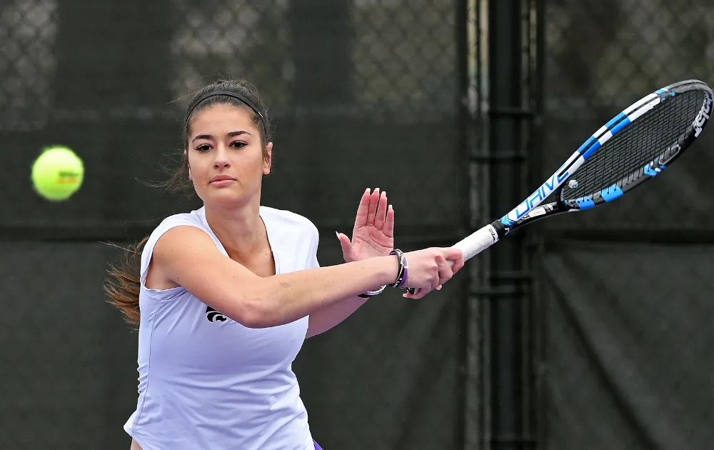 Tay vợt nữ xinh đẹp và trẻ trung người New Zealand qua đời trên đất Mỹ ảnh 2