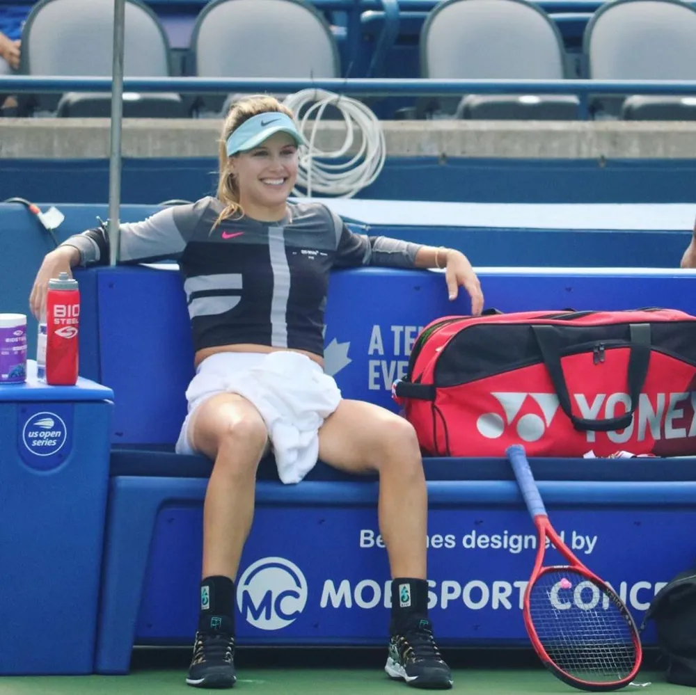 Tương phản giữa 2 mỹ nhân Canada: Công chúa lọ lem Andreescu 23-0, Nữ hoàng Instagram Bouchard 0-13 ảnh 2