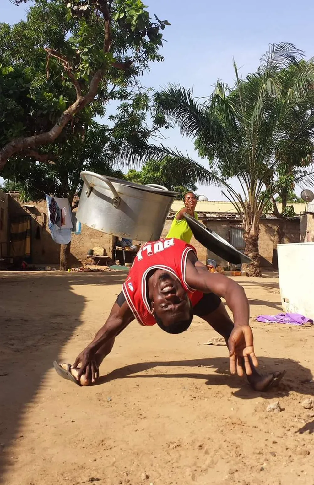 Ibrahimovic thách thức Khabib, Pogba với Mattrix Challenge chất như… Keanu Reeves trong phim Ma trận ảnh 4