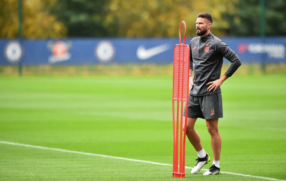 Chelsea tập luyện trước khi sang Pháp: Kante, Giroud và Zouma quay trở lại! ảnh 10