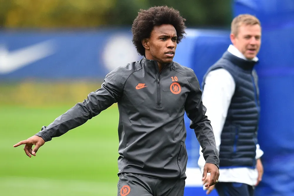 Chelsea tập luyện trước khi sang Pháp: Kante, Giroud và Zouma quay trở lại! ảnh 17