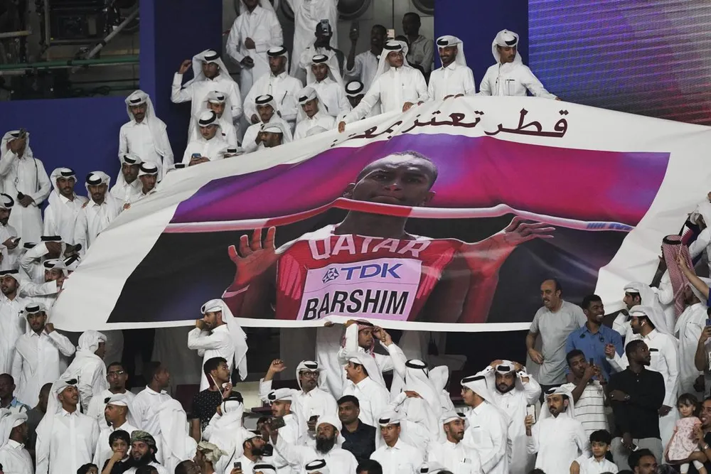 Giải điền kinh thế giới 2019: Muhammad phá kỷ lục thế giới 400m rào, người Mỹ lại sướng rơn ảnh 2