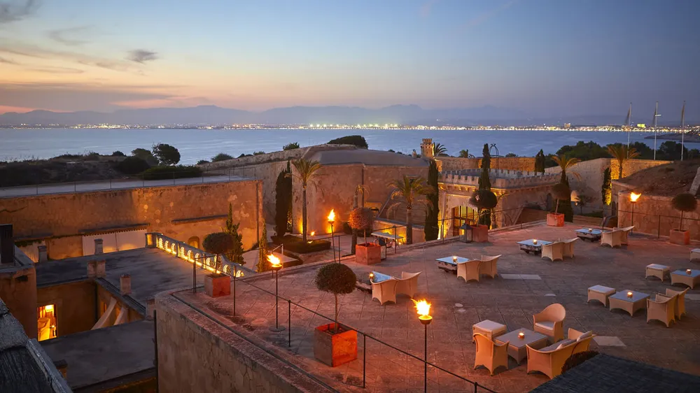 Nadal làm đám cưới ở khu bất động sản đắt giá nhất Tây Ban Nha, Federer sẽ không tham gia ảnh 4