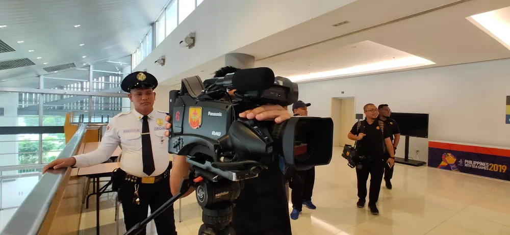 Ngày thứ 2 ở Philippines: Phóng viên Việt Nam mới là người “tấn công” đầu tiên ảnh 1