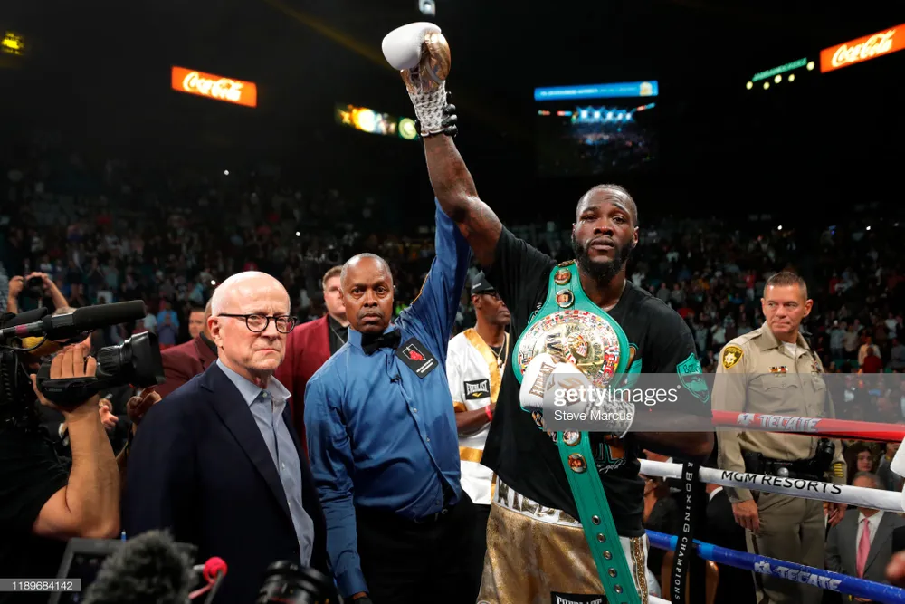 Quyền Anh: Đấm KO “King Kong” lần thứ 2, Wilder “cuồng nộ” bảo vệ đai vô địch lần thứ 10 ảnh 3