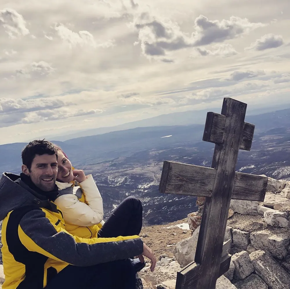 Novak Djokovic: Tiết lộ 10 bí quyết giúp chống dịch Covid-19 giữa chỉ trích sớm rời nước Mỹ ảnh 1