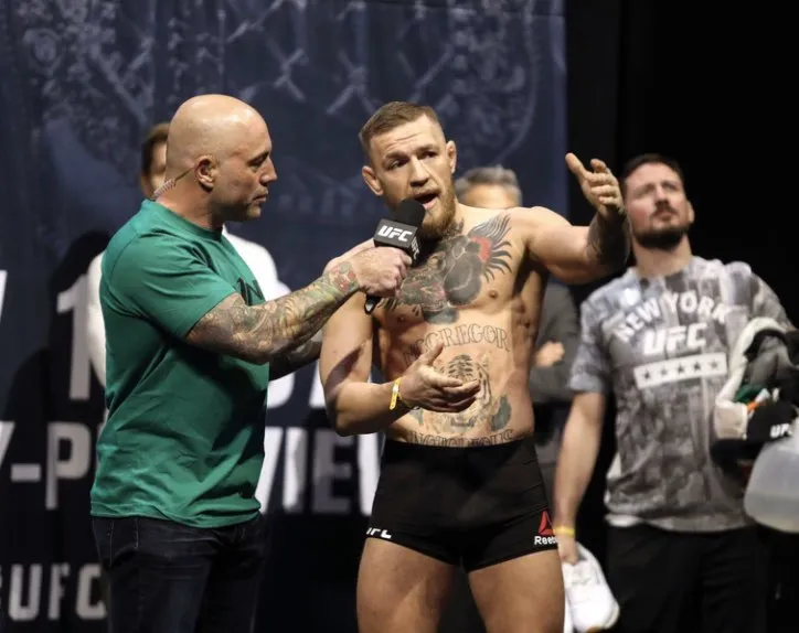 McGregor luôn dành thời gian "chiếu cố" Khabib