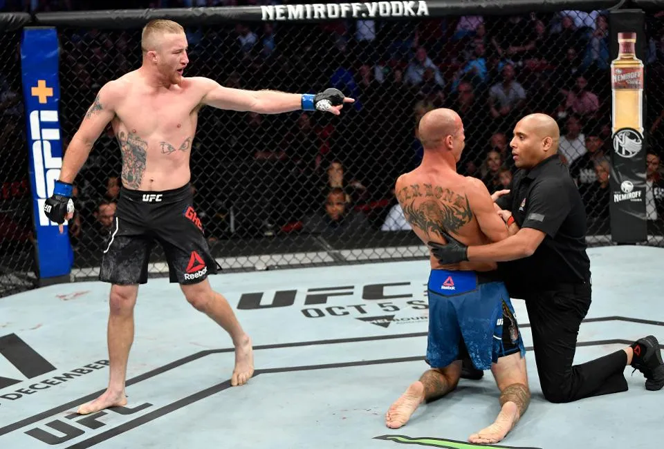 UFC 249: Các võ sĩ không ngại thi đấu trong một sàn đài đóng kín, không có khán giả ảnh 2