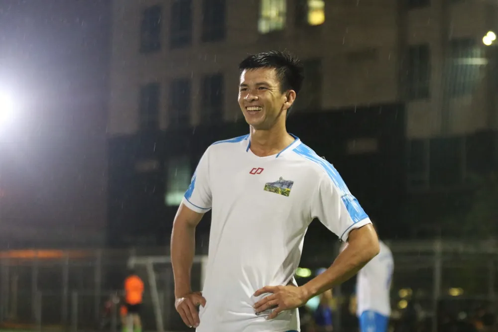 Làng bóng đá phủi - futsal Sài Gòn chung tay vì việc nghĩa ảnh 4