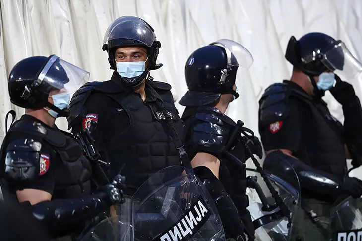 25 ngàn CĐV đến xem Trận Derby thành Belgrade: Cứ “quẩy” trước đã, còn lại tính sau! ảnh 1