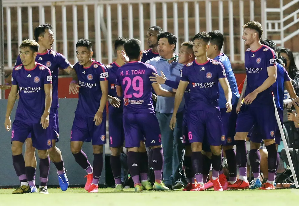 Ông Vũ Tiến Thành và tập thể Sài Gòn FC - We are one