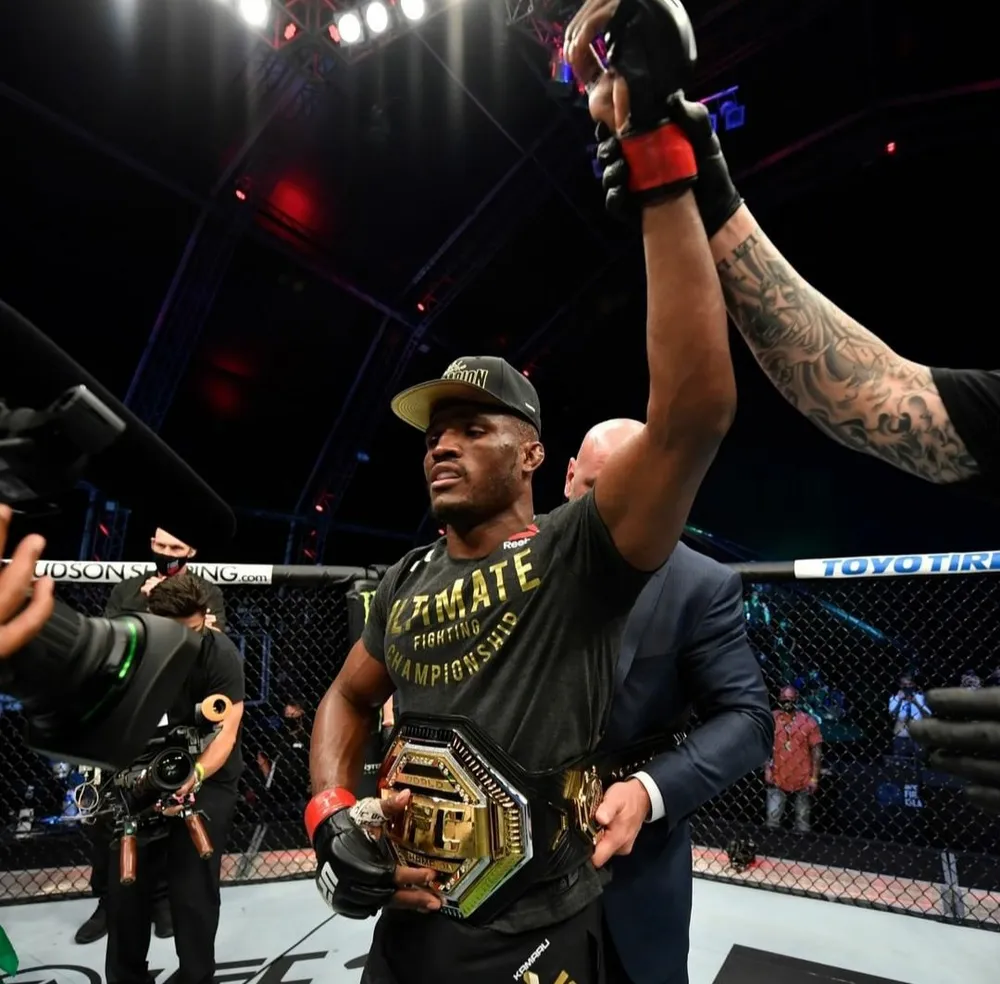UFC 251: Petr Yan phất cao cờ Nga ở Abu Dhabi, “Cơn ác mộng Nigeria” đả bại “Thú chọi” ảnh 1