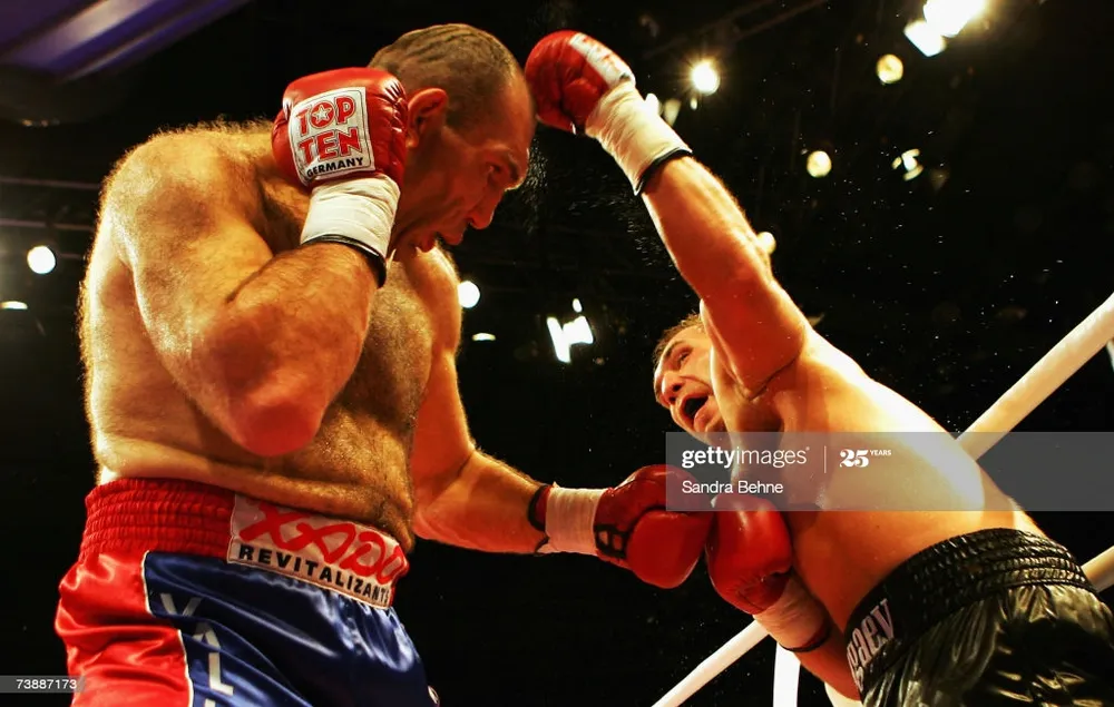 Cựu HLV của Nikolai Valuev: Sự thật về Quái thú phương Đông - chỉ chọn đối thủ yếu, dàn xếp trọng tài để được lợi điểm? ảnh 3