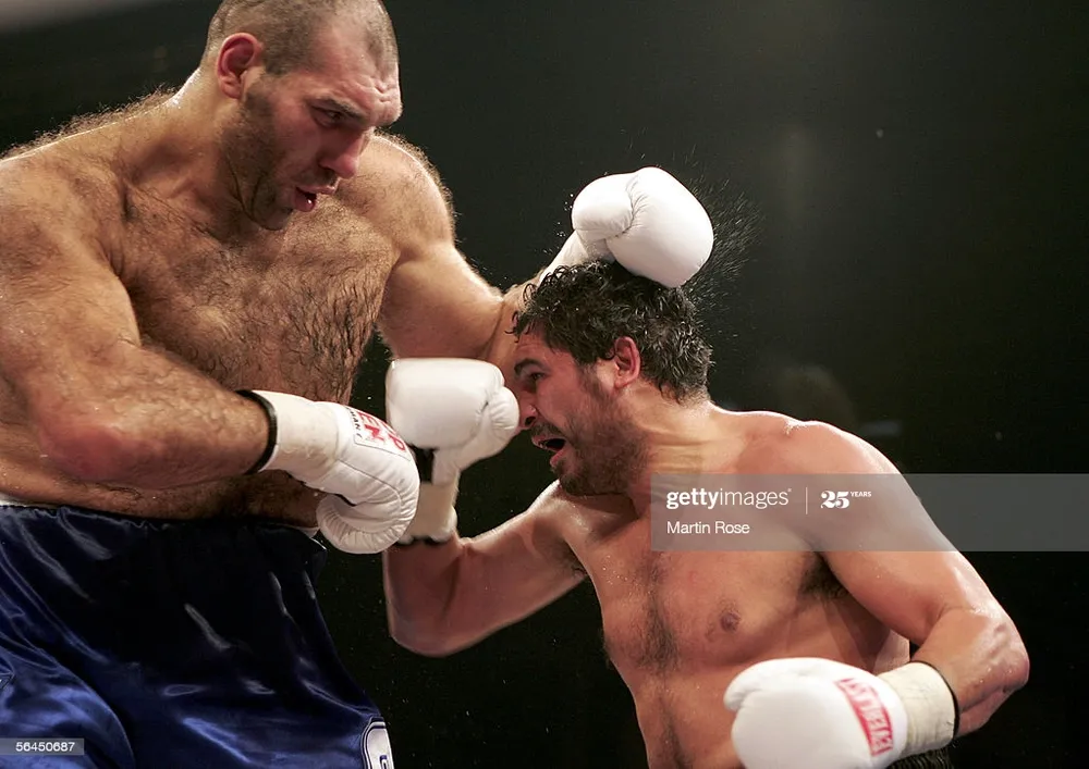 Cựu HLV của Nikolai Valuev: Sự thật về Quái thú phương Đông - chỉ chọn đối thủ yếu, dàn xếp trọng tài để được lợi điểm? ảnh 2