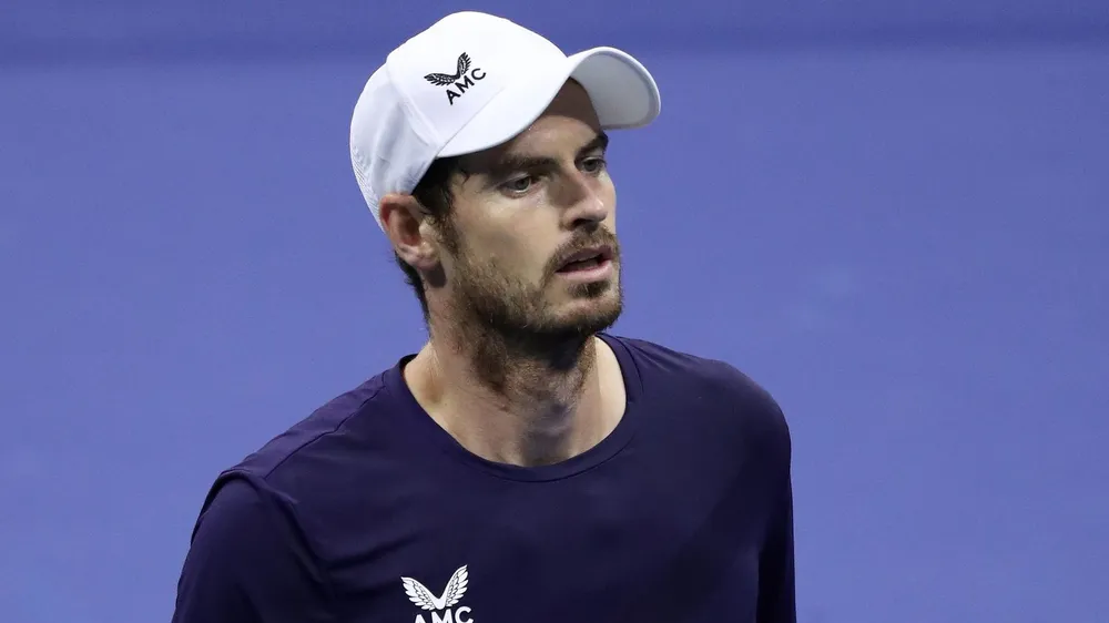 US Open: Tung ra 52 cú winner, Felix Auger-Aliassime loại Andy Murray một cách ngoạn mục ảnh 1