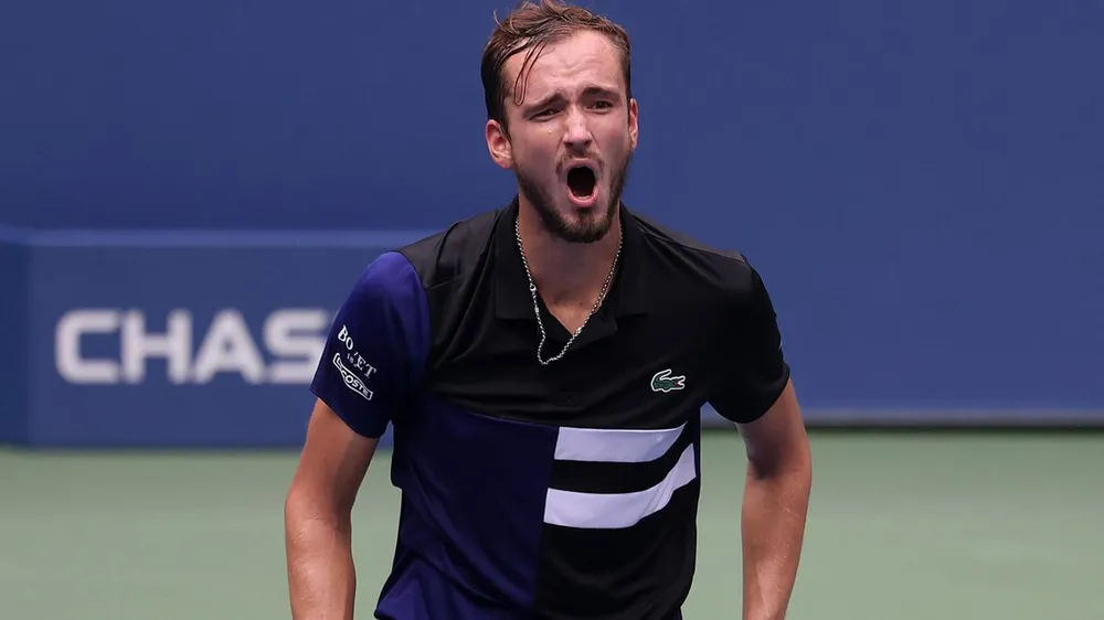 Medvedev lọt vào bán kết US Open lần thứ 2 liên tiếp