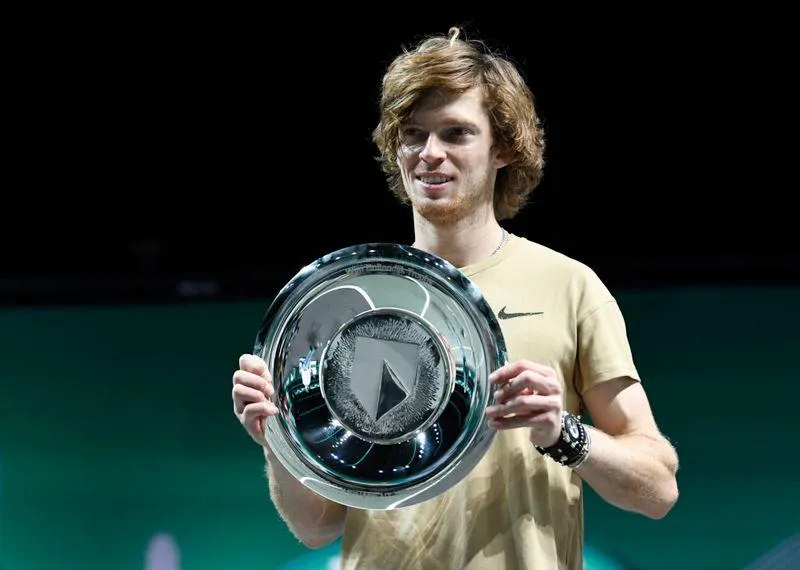 Rublev vô địch Rotterdam Open