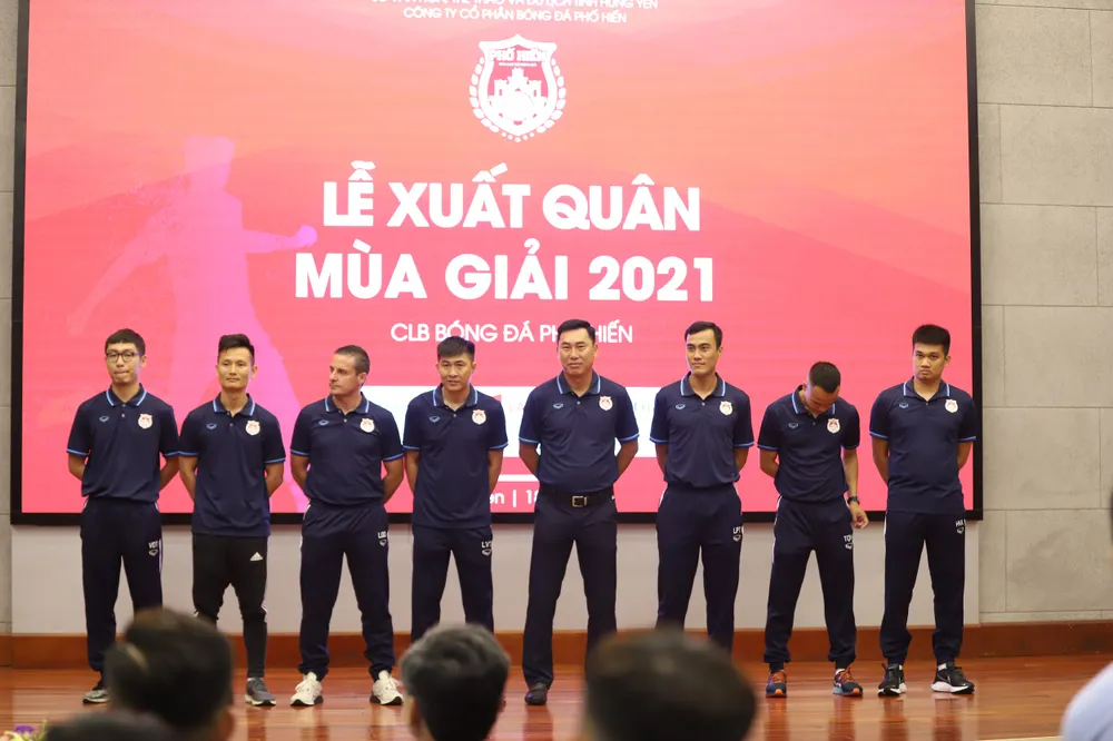 Phố Hiến FC đặt mục tiêu vào tốp 6 lượt đi ảnh 1