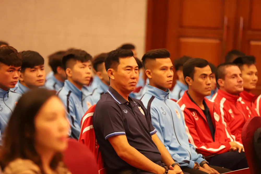 Phố Hiến FC đặt mục tiêu vào tốp 6 lượt đi ảnh 2