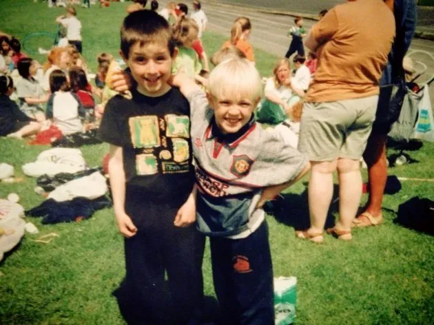 “Gã điên Ailen” Conor McGregor: Muốn mua MU, nhưng tổng tài sản 252 triệu USD chưa đủ có 10% cổ phần ảnh 1