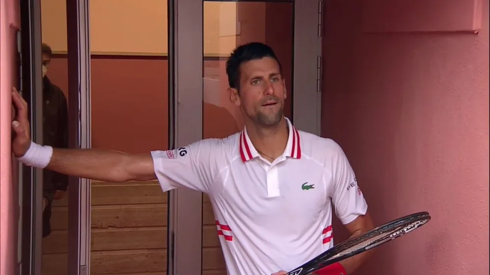 Italian Open (Rome Masters): Nổi nóng với trọng tài vì trời mưa, Djokovic vẫn vượt qua được Fritz ảnh 1