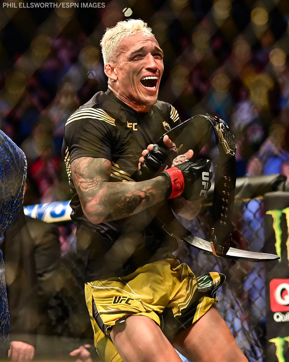 UFC 262: Charles “Do Bronx” thừa kế di sản của “Đại bàng Nga”, “Ông kẹ” thua trận thứ 3 liên tiếp ảnh 1