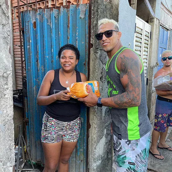 Charles “Do Bronx” Oliveira từ Favela: Bác sĩ từng chẩn đoán không thể đi lại, giờ vô địch UFC sau 10 năm thượng đài ảnh 4