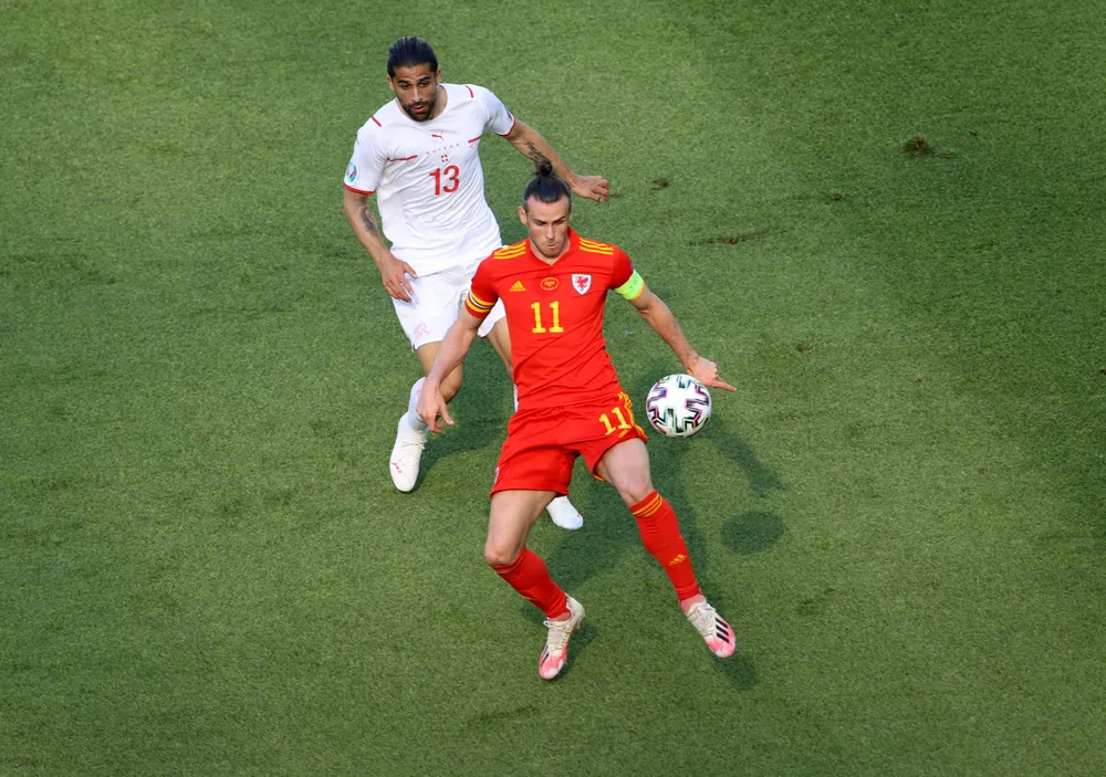 Xứ Wales - Thụy Sỹ 1-1: Premier League bất phân thắng bại với Bundesliga ảnh 1