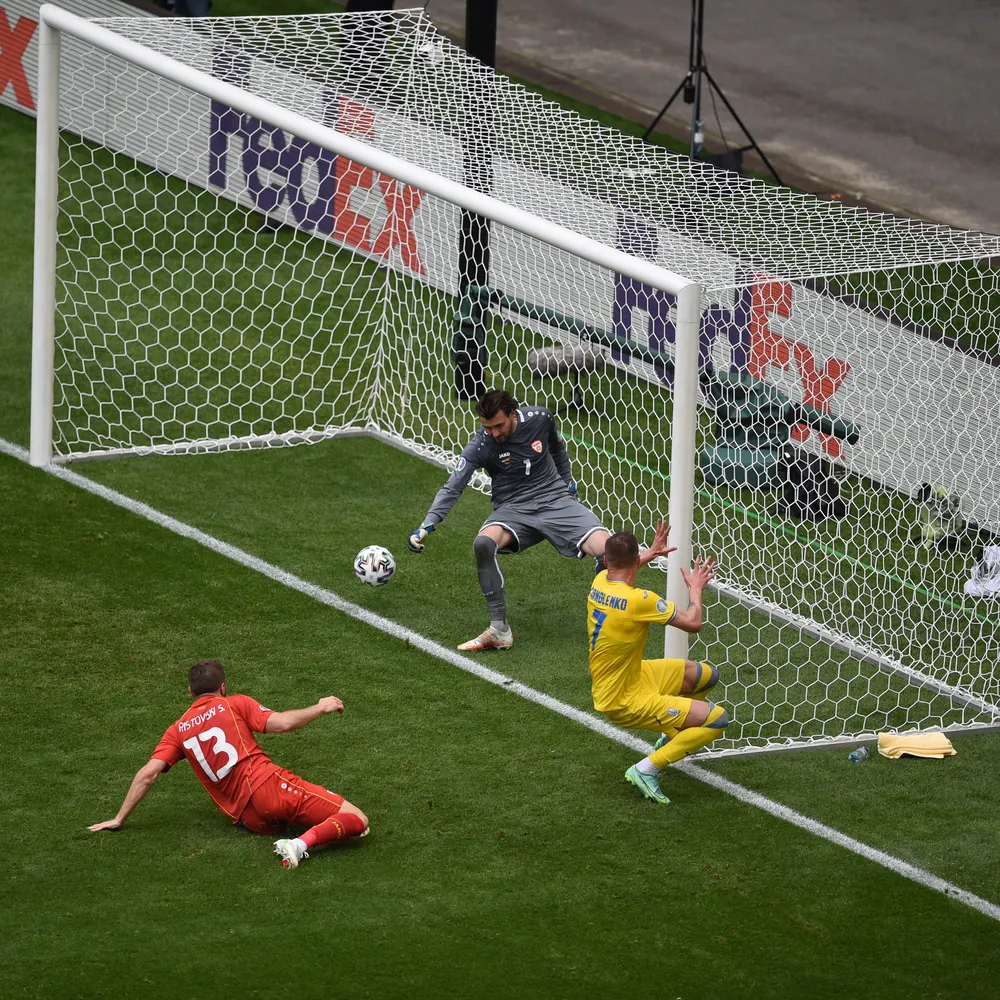 Ukraine - Bắc Macedonia 2-1: “2 Yar” lại nổ súng, 2 quả penalty kịch tính và Pandev thua tiếc nuối ảnh 1