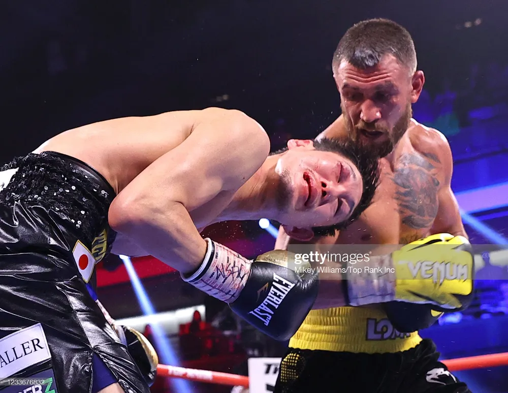 Vasyl Lomachenko: Hủy diệt Masayoshi Nakatani, có tư cách khiêu chiến “báo thù” Teofimo Lopez! ảnh 4